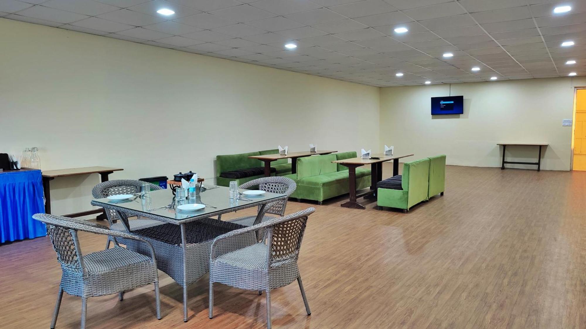 The Ashoka Inn 300Mts Walkable From Mall Road 심라 외부 사진