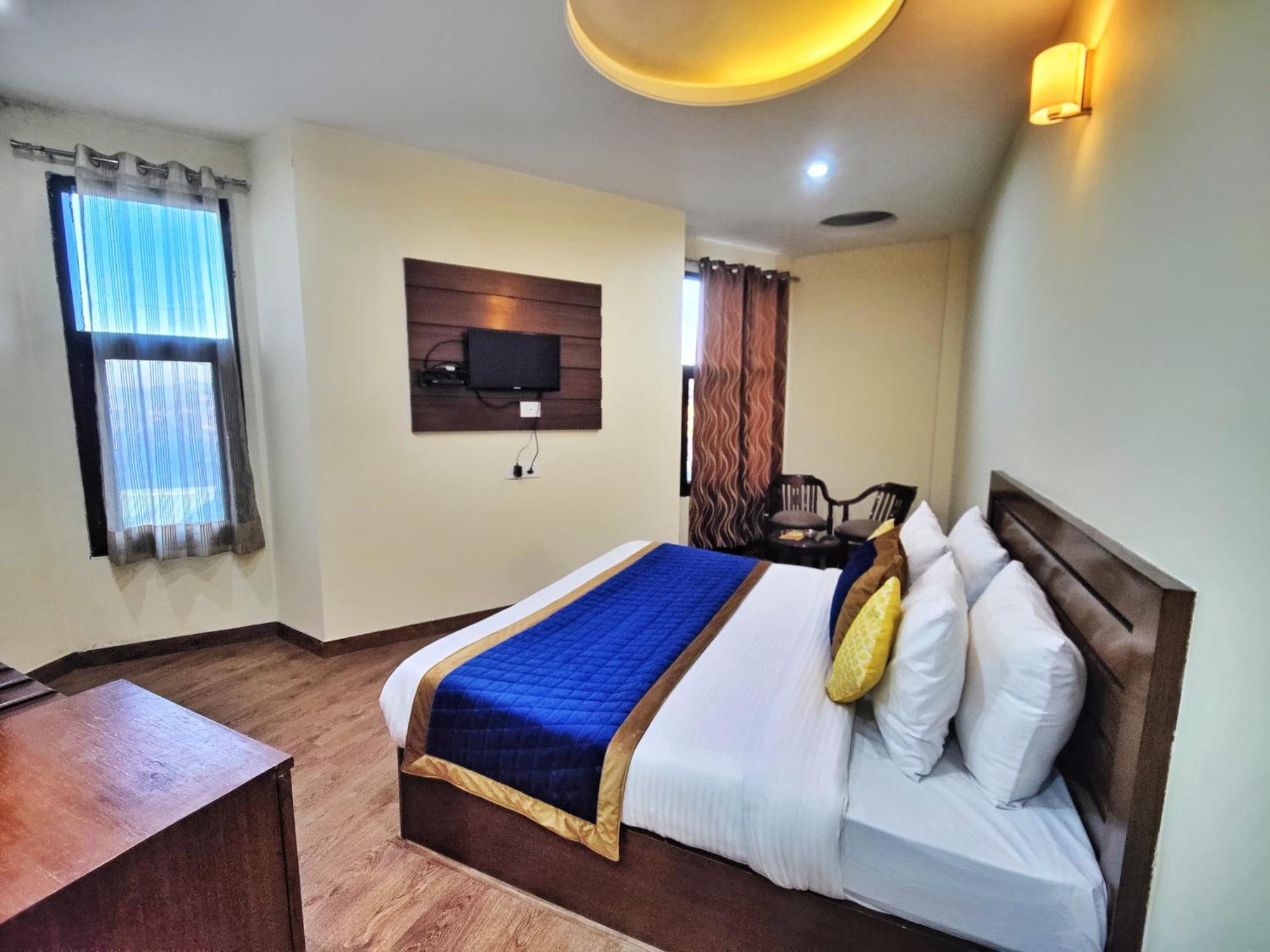 The Ashoka Inn 300Mts Walkable From Mall Road 심라 외부 사진