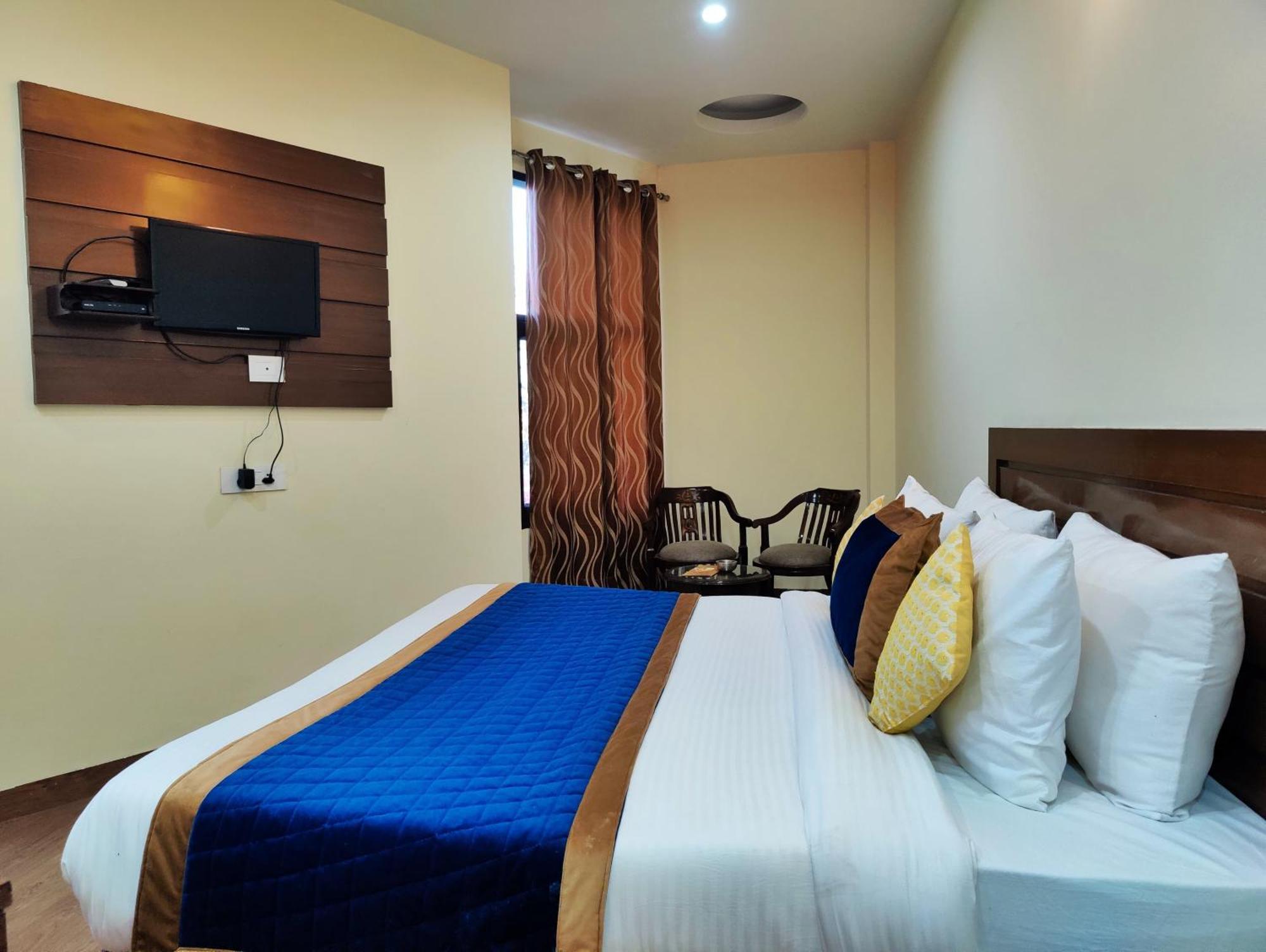 The Ashoka Inn 300Mts Walkable From Mall Road 심라 외부 사진