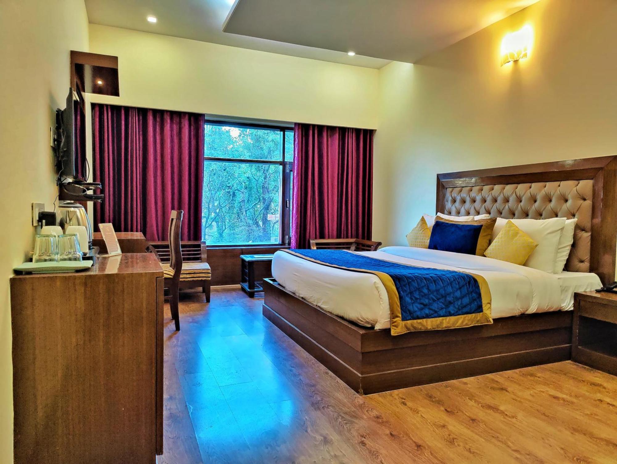 The Ashoka Inn 300Mts Walkable From Mall Road 심라 외부 사진