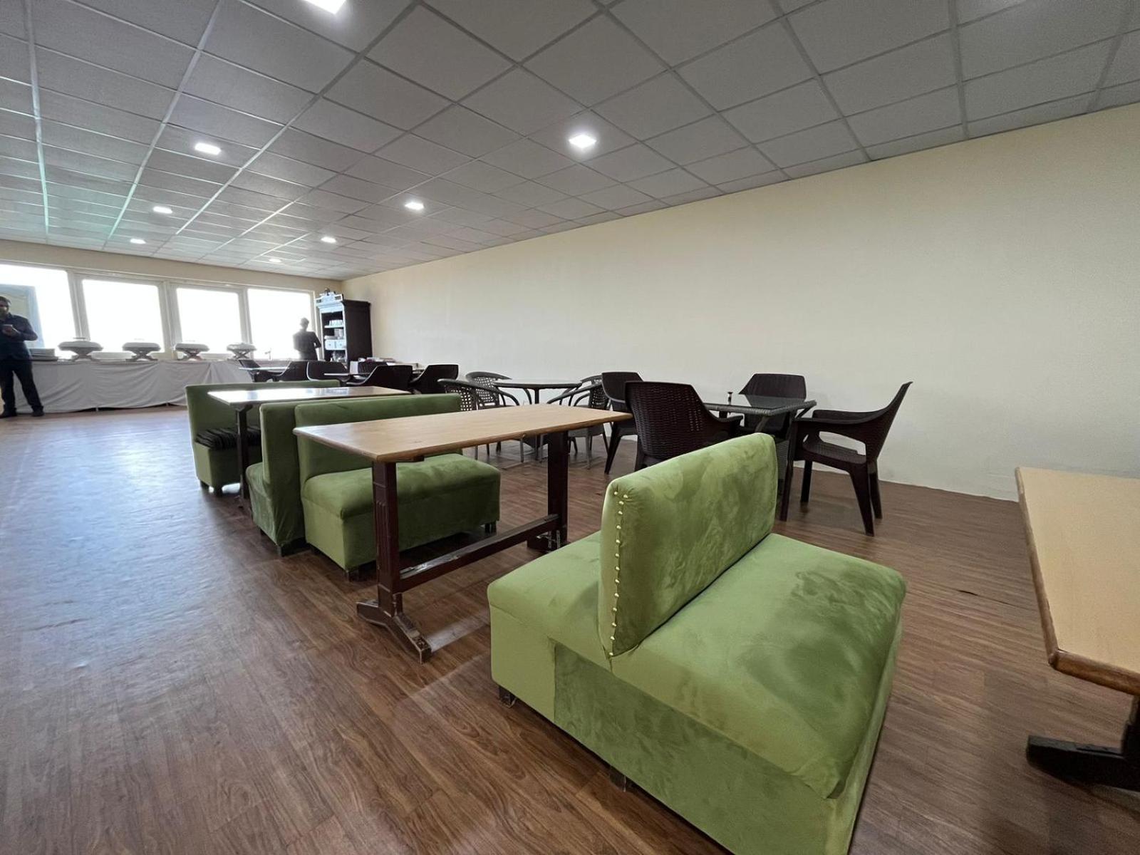 The Ashoka Inn 300Mts Walkable From Mall Road 심라 외부 사진