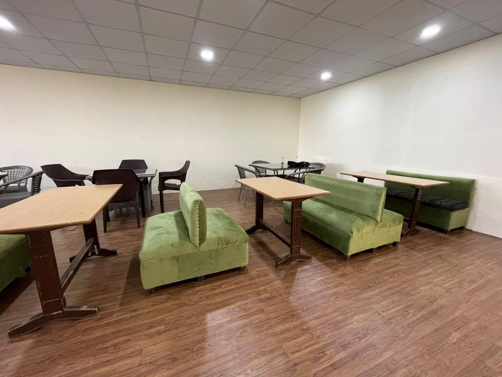 The Ashoka Inn 300Mts Walkable From Mall Road 심라 외부 사진